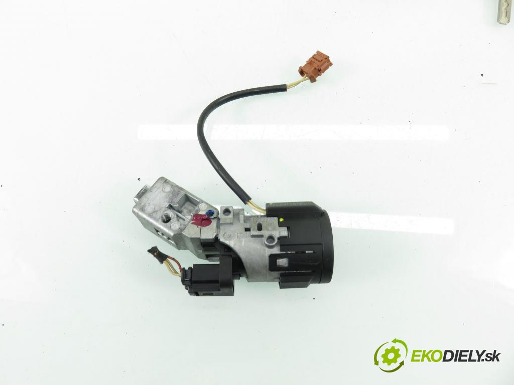 PEUGEOT 301 SEDAN 2013 85,00 1.6 VTi 115 - NFP (EC5) 1587,00 spínačka / VLOŽKY N0503823 ; N0502455 ; 9663123280