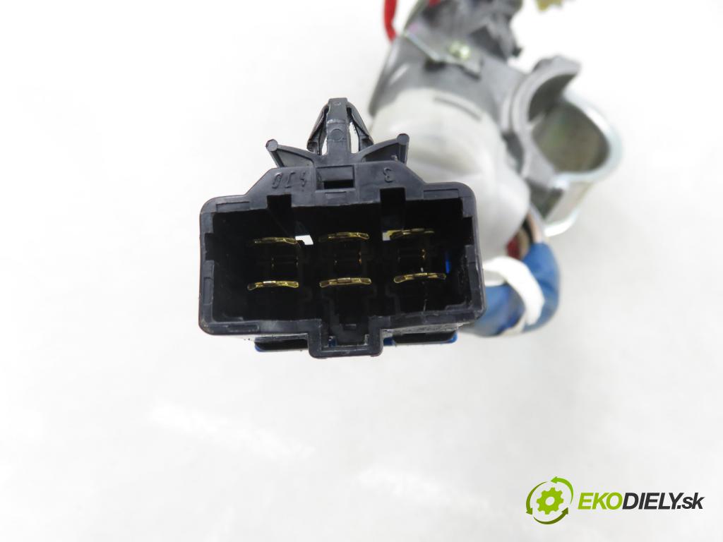 HYUNDAI i30 (FD) HB 2010 80,00 1.4 - G4FA 1396,00 spinačka / zámky FDZDC2