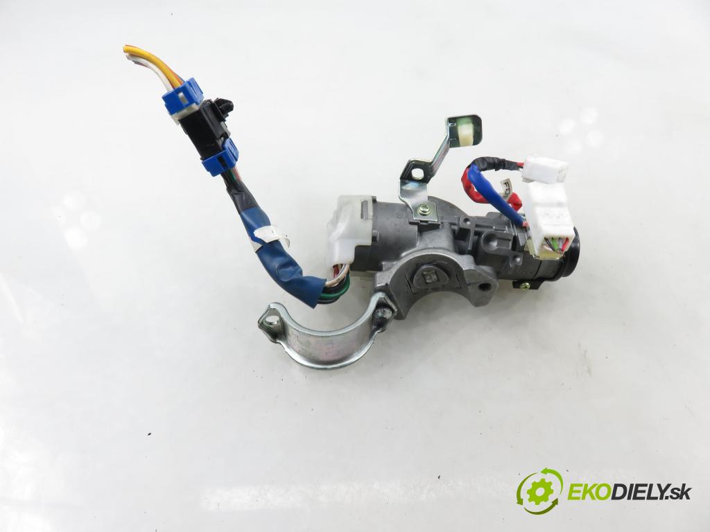 HYUNDAI i30 (FD) HB 2010 80,00 1.4 - G4FA 1396,00 spinačka / zámky FDZDC2