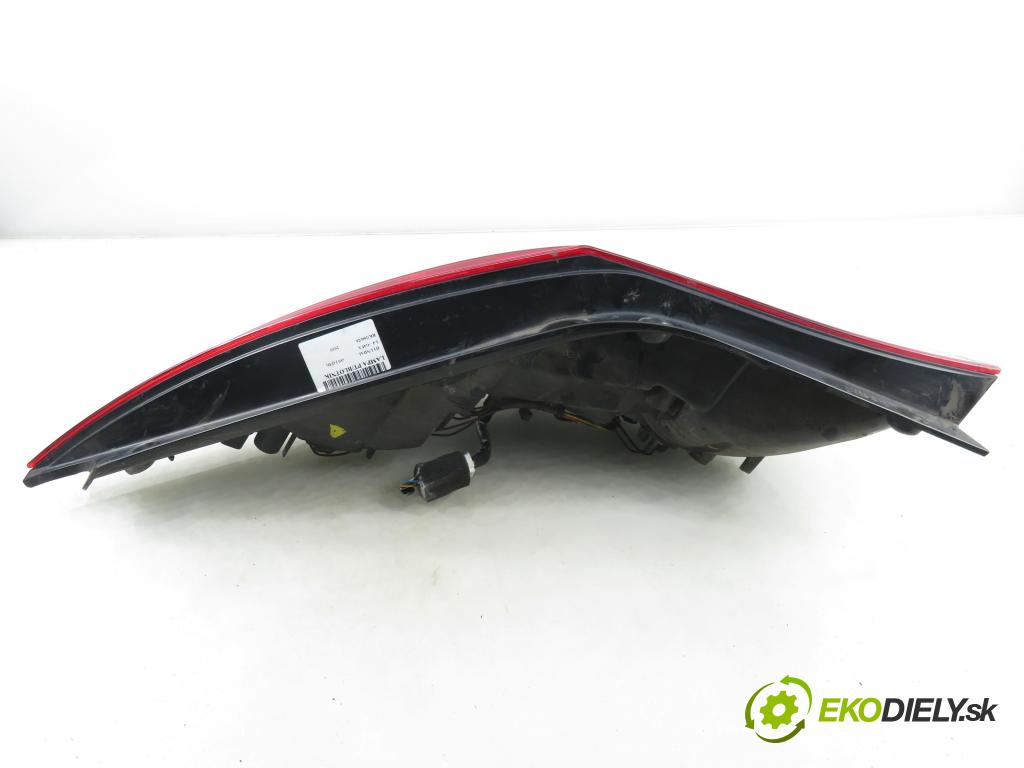 HYUNDAI i30 (FD) HB 2010 80,00 1.4 - G4FA 1396,00 Svetlo pravé zadné 924022R0