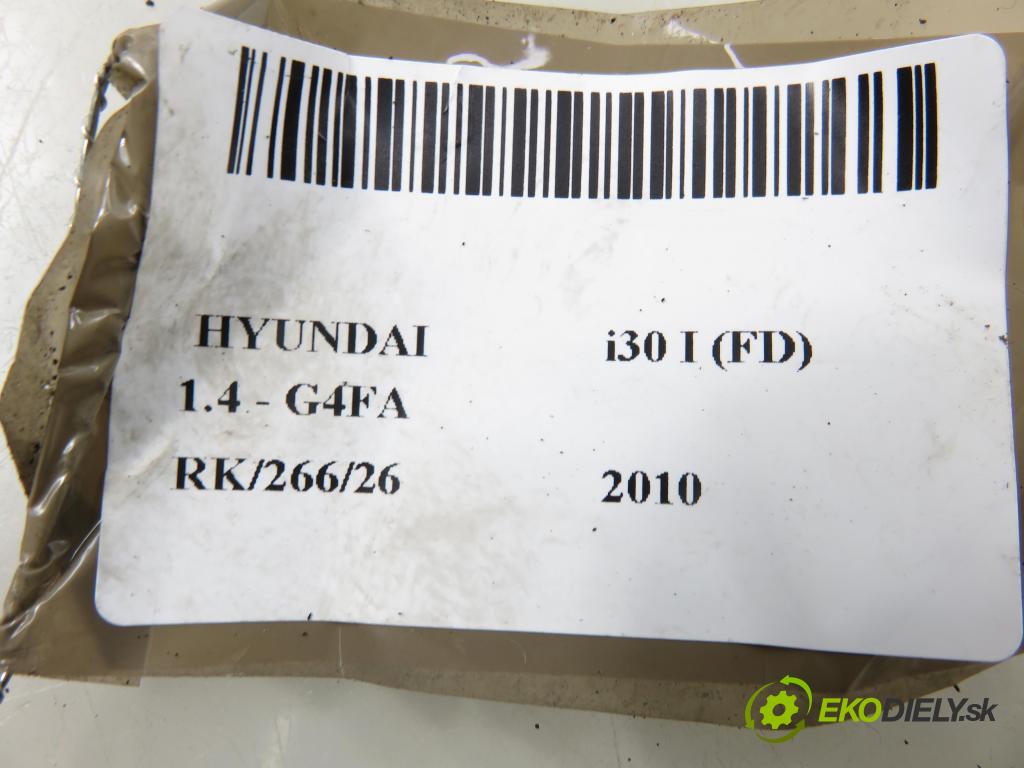 HYUNDAI i30 (FD) HB 2010 80,00 1.4 - G4FA 1396,00 potenciometr plynového pedálu 327002R320 (Potenciometr plynového pedálu)