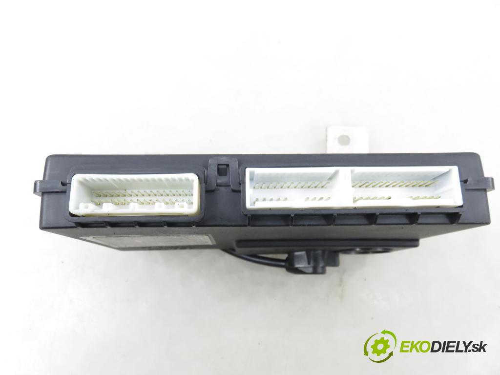 HYUNDAI i30 (FD) HB 2010 80,00 1.4 - G4FA 1396,00 MODUL BCM 954002R000