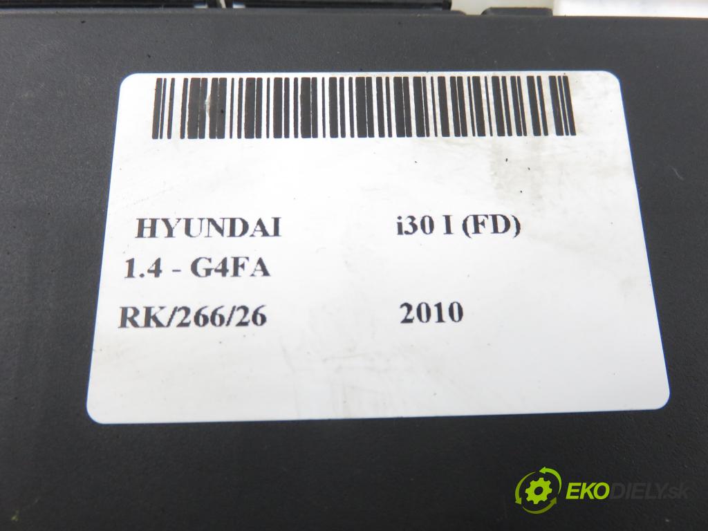 HYUNDAI i30 (FD) HB 2010 80,00 1.4 - G4FA 1396,00 MODUL BCM 954002R000