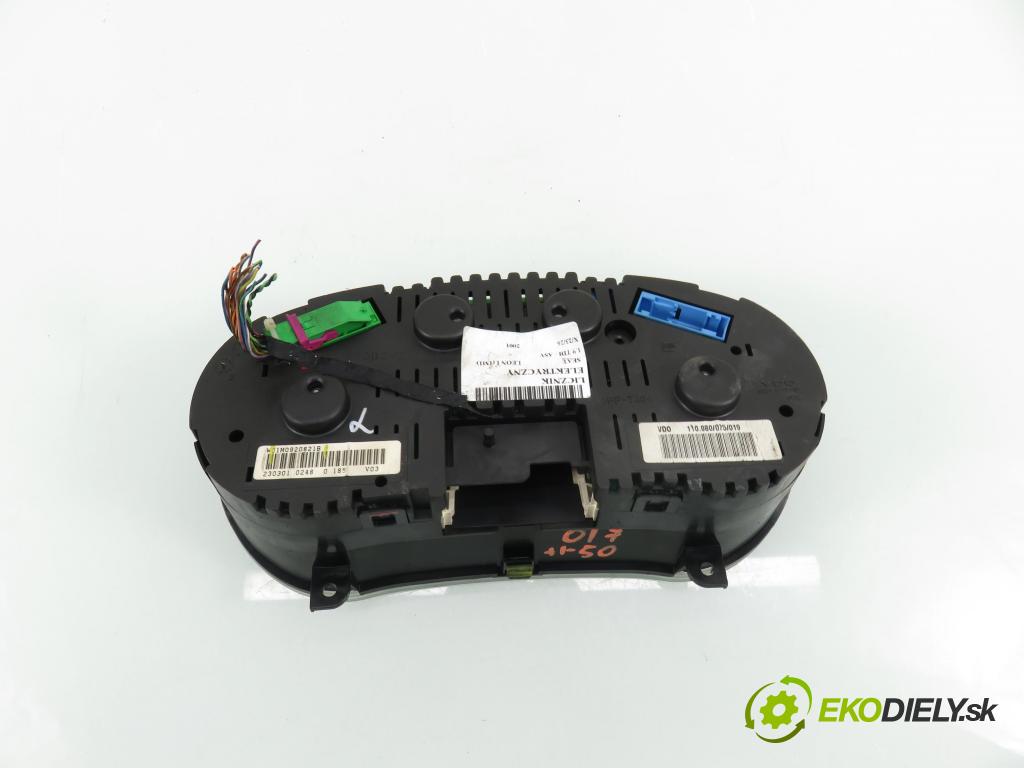 SEAT LEON (1M1) HB 2001 81,00 1.9 TDI 110 - ASV 1896,00 prístrojovka elektrický 1M0920821B