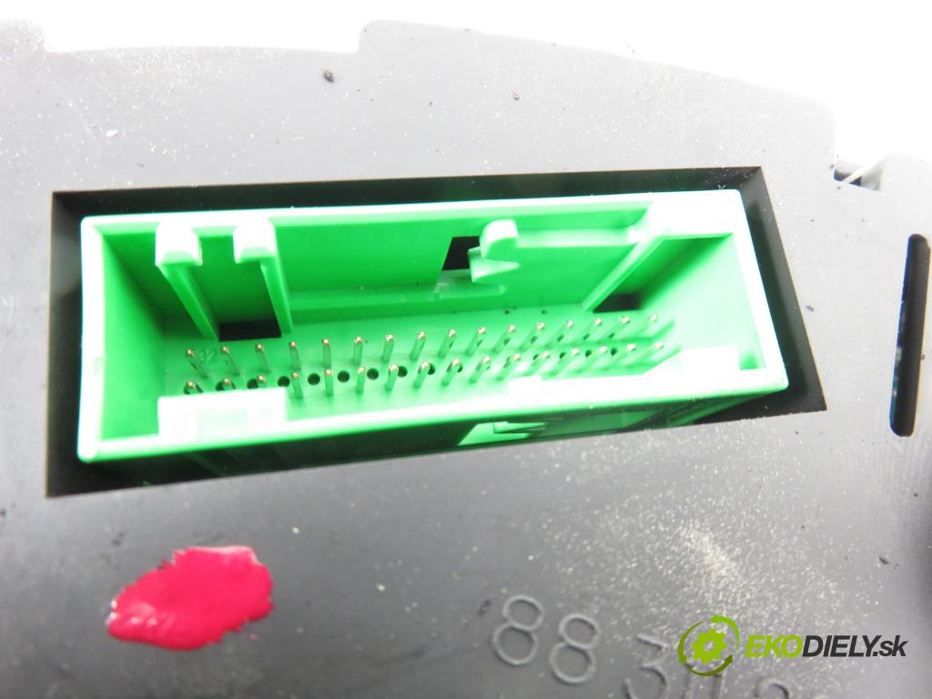 SEAT LEON (1M1) HB 2001 81,00 1.9 TDI 110 - ASV 1896,00 prístrojovka elektrický 1M0920821B