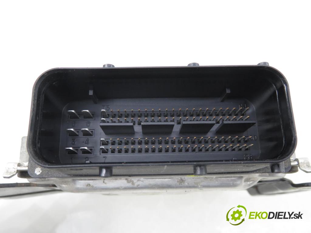 HYUNDAI i30 (FD) HB 2010 80,00 1.4 - G4FA 1396,00 řídící jednotka motora 391122B127