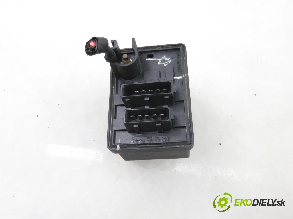 ALFA ROMEO GT (937_) COUPE 2005 110,00 1.9 JTD - 937 A5.000 1910,00 RELÉ: SWIEC: 51299012D ; 55233720