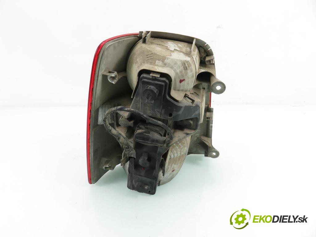 VW TOURAN (1T1, 1T2) MINIVAN 2005 103,00 2.0 TDI 16V 140 - BKD 1968,00 světlo pravé zadní