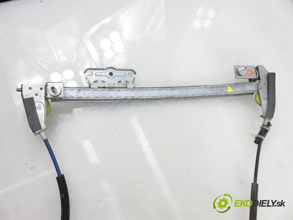 ALFA ROMEO GT (937_) COUPE 2005 110,00 1.9 JTD - 937 A5.000 1910,00 Mechanizmus okien 3D 606815920