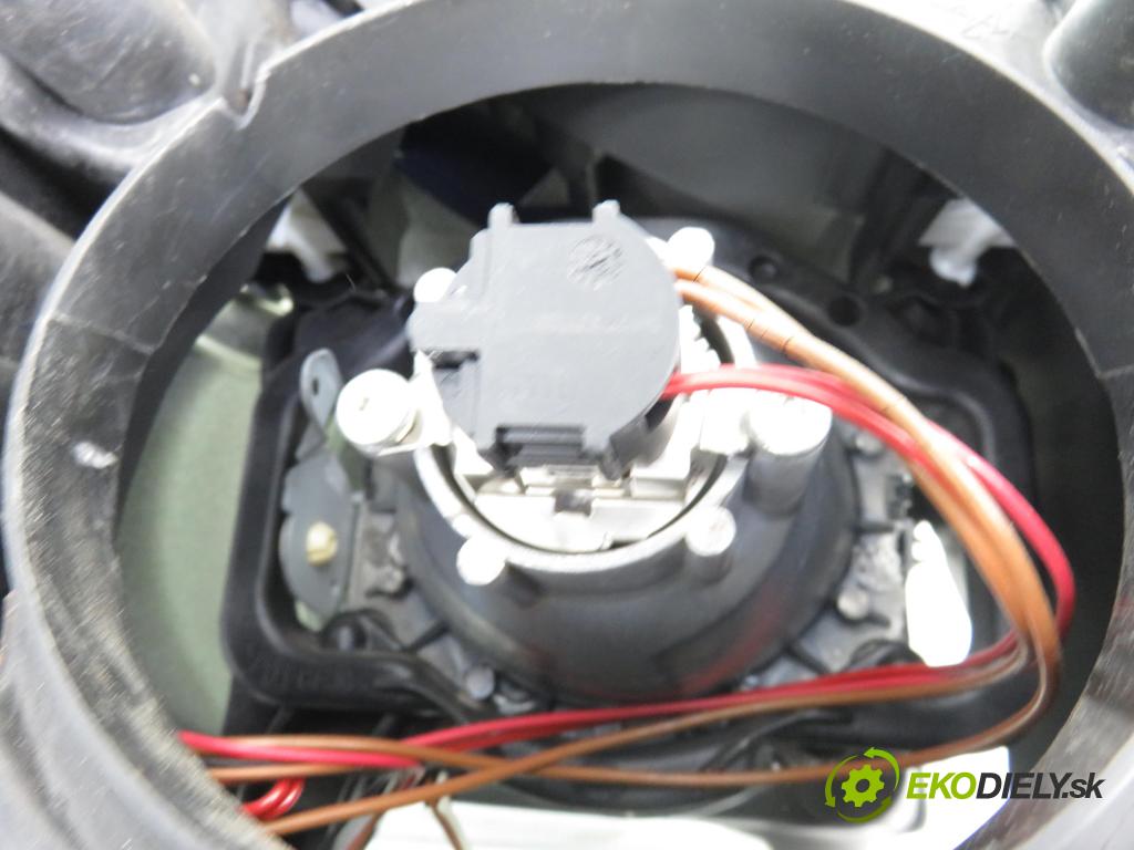 SKODA ROOMSTER (5J) HB 2008 59,00 1.4 TDI - BMS 1422,00 světlo LP