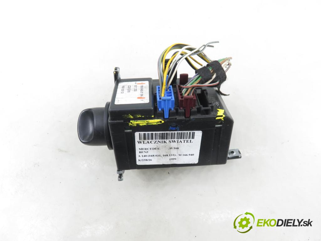 MERCEDES-BENZ KLASA A (W168) HB 1999 60,00 1.4 A 140 82 - M 166.940 1397,00 prepínač svetlá 1685450104
