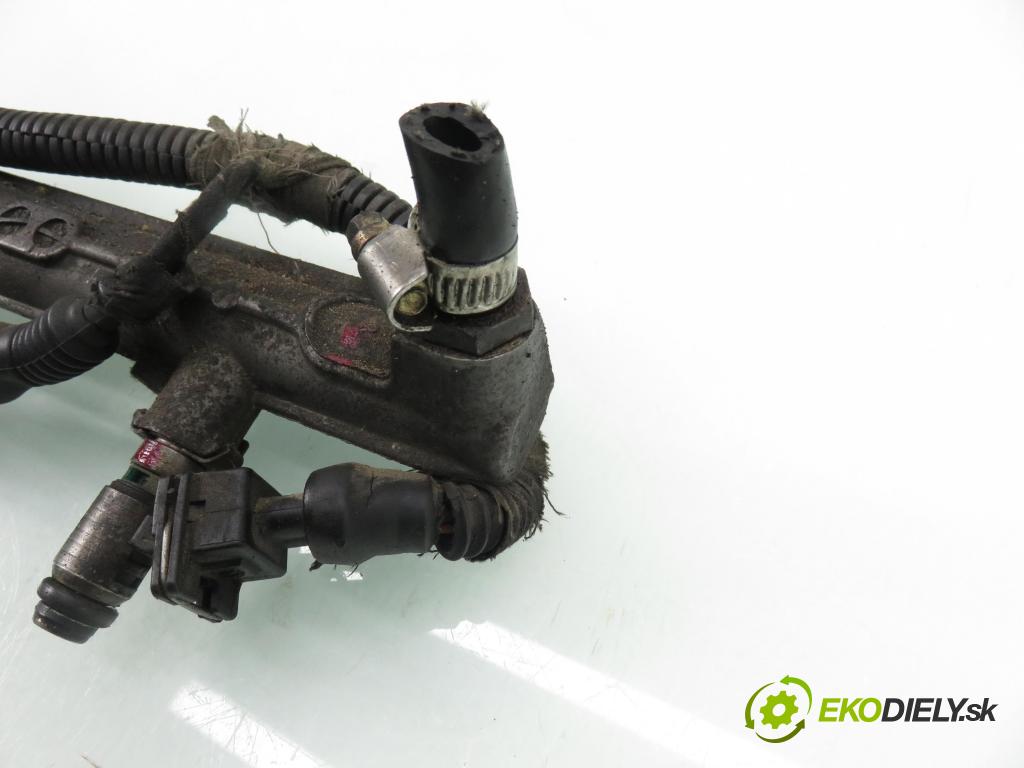 FIAT STILO (192_) HB 2004 76,00 1.6 16V 103 - 182 B6.000 1596,00 lišta vstřikovací IWP109 (Vstřikovací lišta)