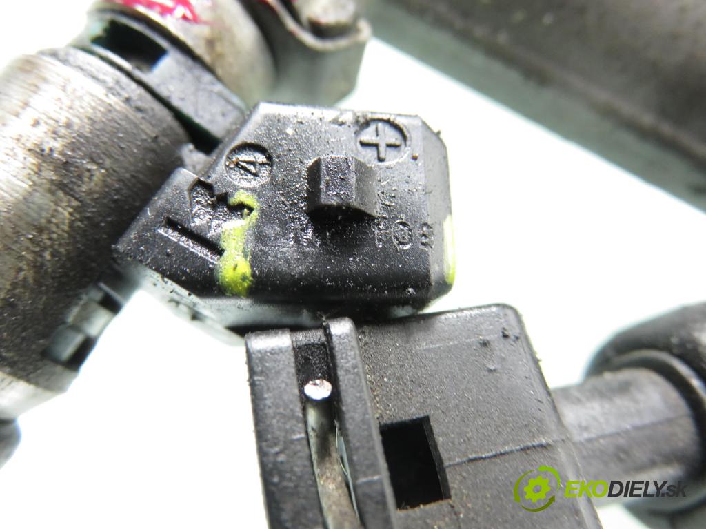 FIAT STILO (192_) HB 2004 76,00 1.6 16V 103 - 182 B6.000 1596,00 lišta vstřikovací IWP109 (Vstřikovací lišta)