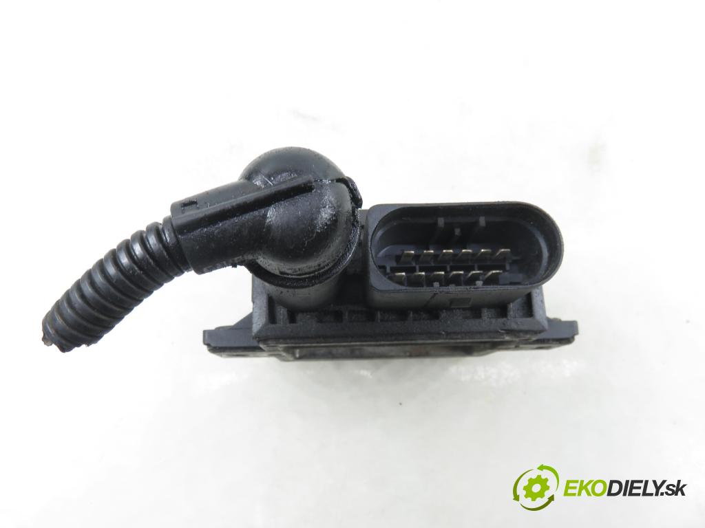 BMW X3 (E83) SUV 2004 110,00 2.0 d 150 - M47 D20 (204D4) 1995,00 RELÉ: SWIEC: 0522120701