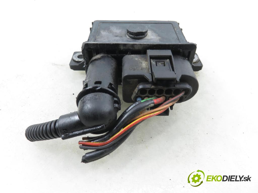 BMW X3 (E83) SUV 2004 110,00 2.0 d 150 - M47 D20 (204D4) 1995,00 RELÉ: SWIEC: 0522120701