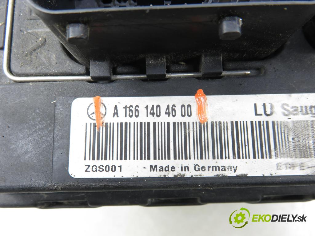MERCEDES-BENZ KLASA A (W168) HB 1999 60,00 1.4 A 140 82 - M 166.940 1397,00 Riadiaca jednotka Motor A1661500179 ; A1661404600