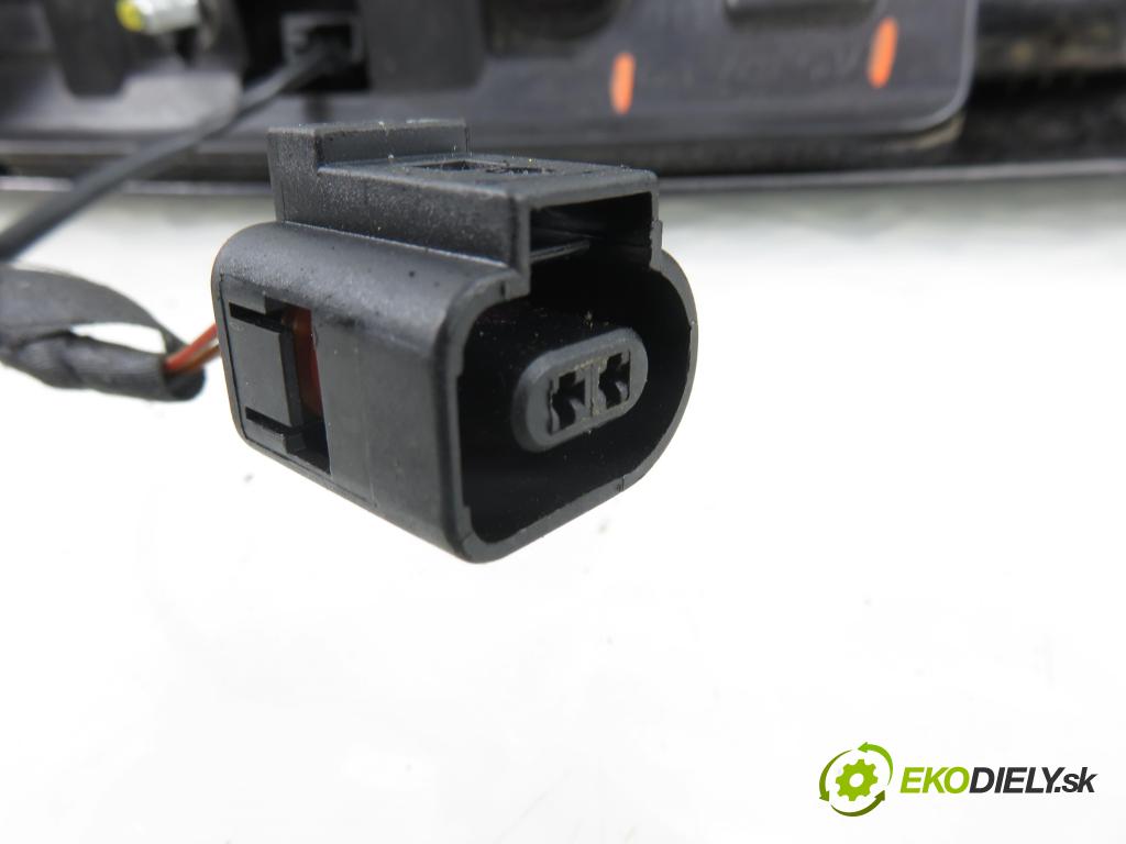 PORSCHE CAYENNE II (92A) SUV 2010 176,00 3.0 Diesel - M 05.9E 2967,00 zadní část - čelo dveří kufr 7P5827129