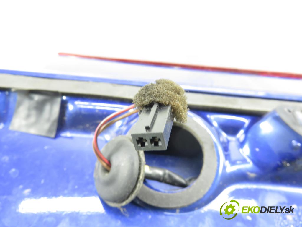 SEAT LEON (1M1) HB 2001 81,00 1.9 TDI 110 - ASV 1896,00 SPOJLER dveří 1M6827933B