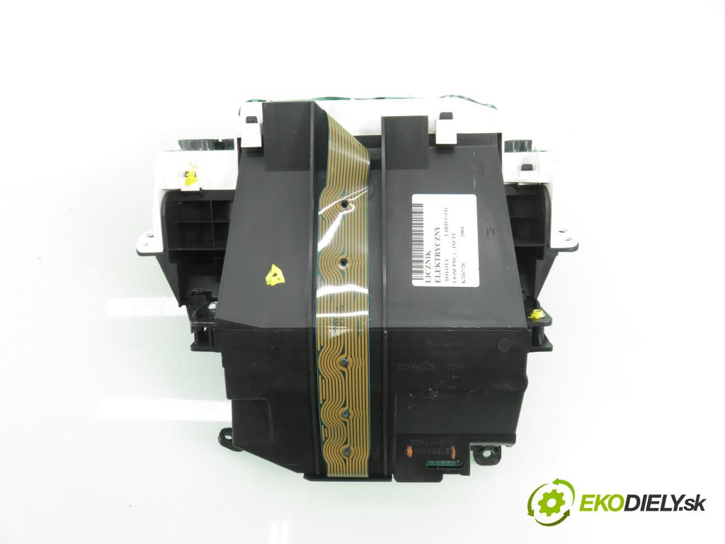 TOYOTA YARIS (_P1_) HB 2004 50,00 1.0 VVT- i 68 - 1SZ-FE 998,00 Prístrojovka elektrický 21655865