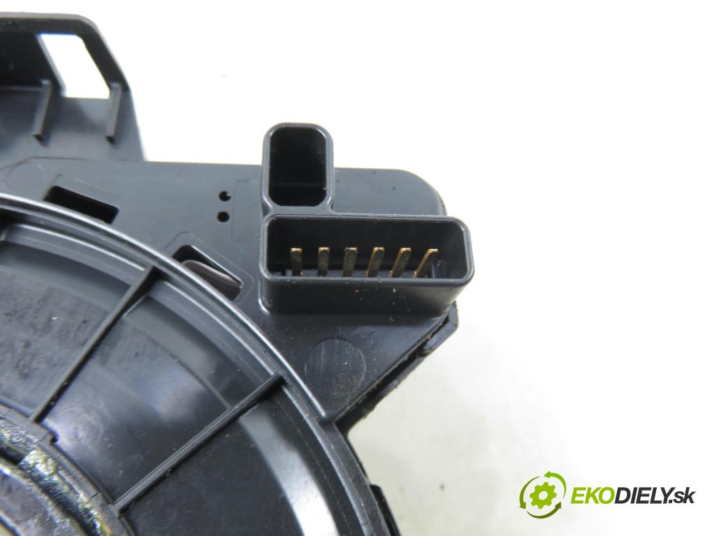 PORSCHE CAYENNE II (92A) SUV 2010 176,00 3.0 Diesel - M 05.9E 2967,00 PÁSKA: air BAG