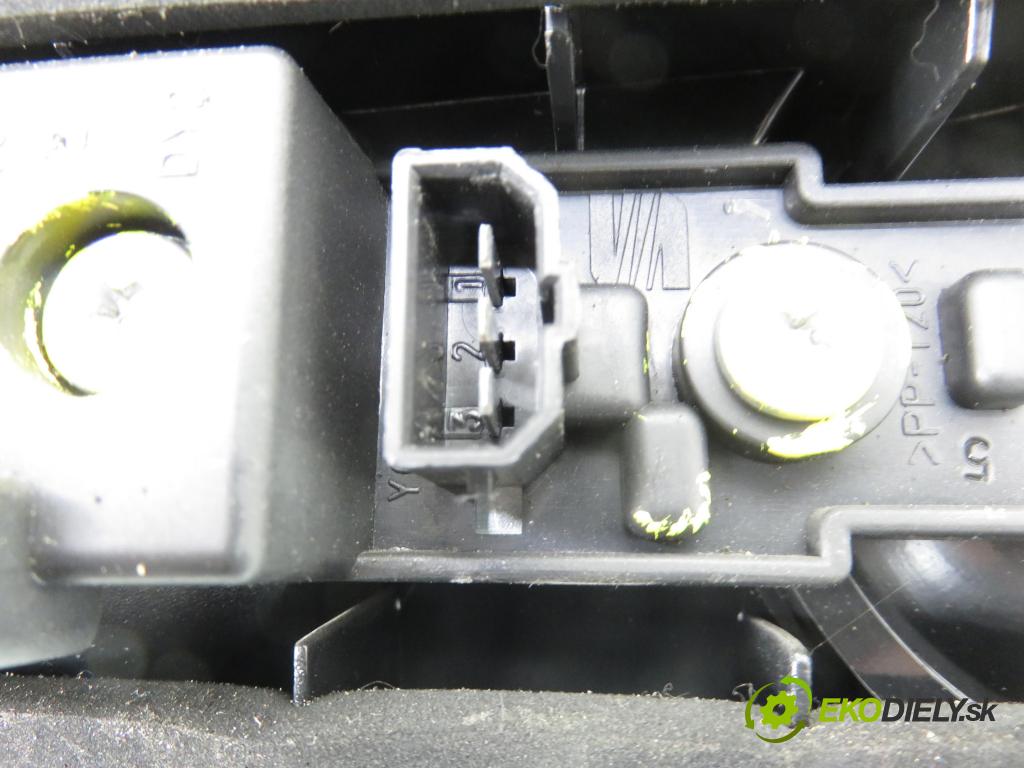 SEAT IBIZA III (6L1) HB 2004 47,00 1.9 SDI - ASY 1896,00 Svetlo ľavé zadné kufor 6L6945093F ; 6L6945107