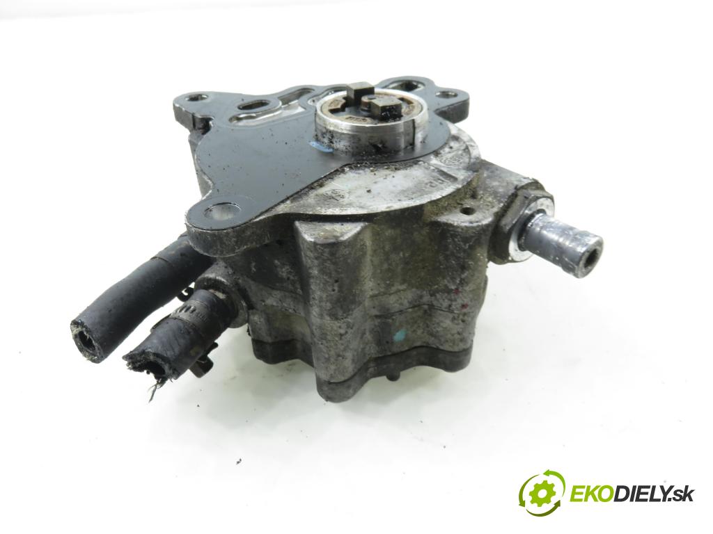 VW TOURAN (1T1, 1T2) MINIVAN 2005 103,00 2.0 TDI 16V 140 - BKD 1968,00 Pumpa vákuová 03G145209