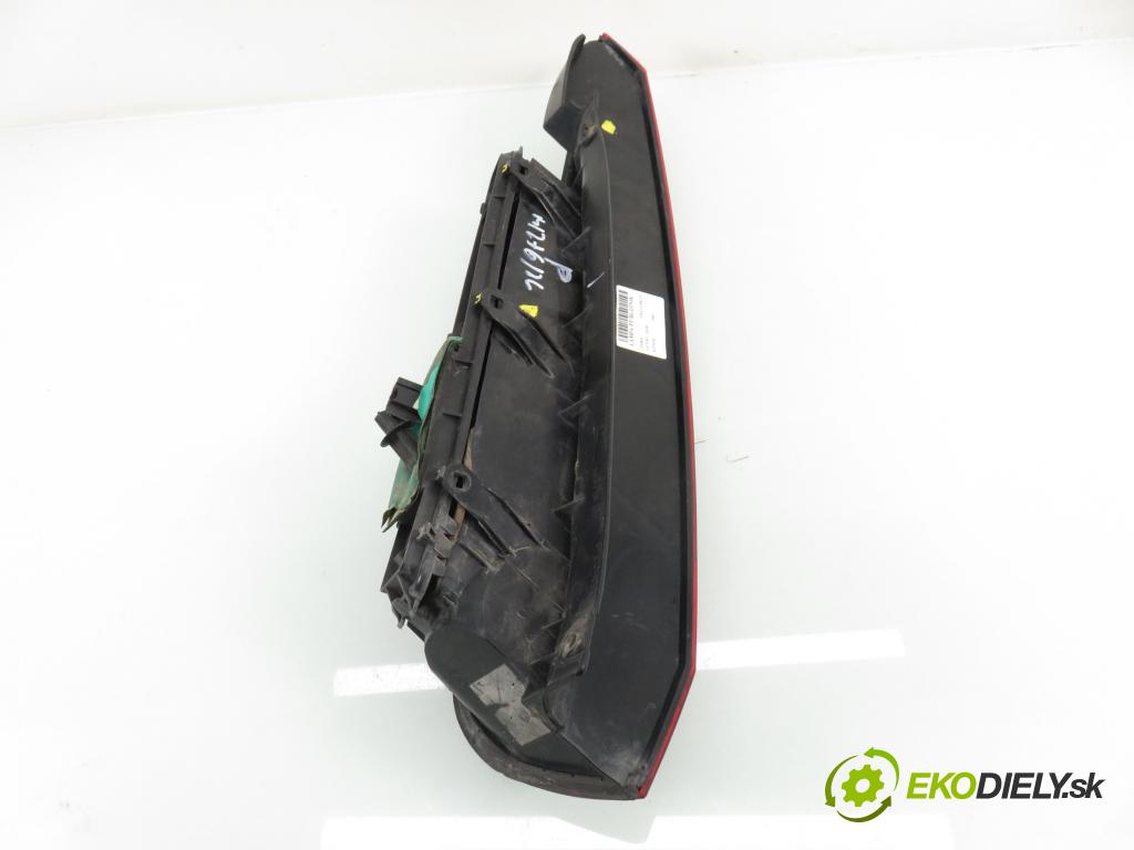 FORD FIESTA V (JH_, JD_) HB 2004 50,00 1.4 TDCi 68 - F6JB 1399,00 světlo pravé zadní 20010748