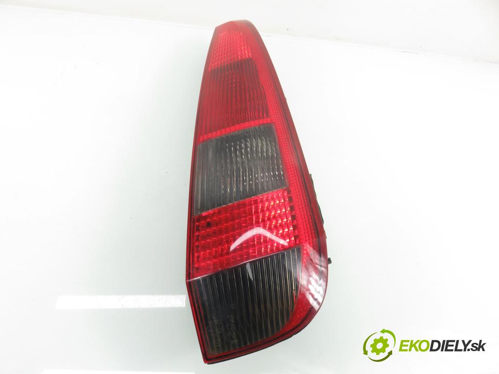 FORD FIESTA V (JH_, JD_) HB 2004 50,00 1.4 TDCi 68 - F6JB 1399,00 světlo pravé zadní 20010748