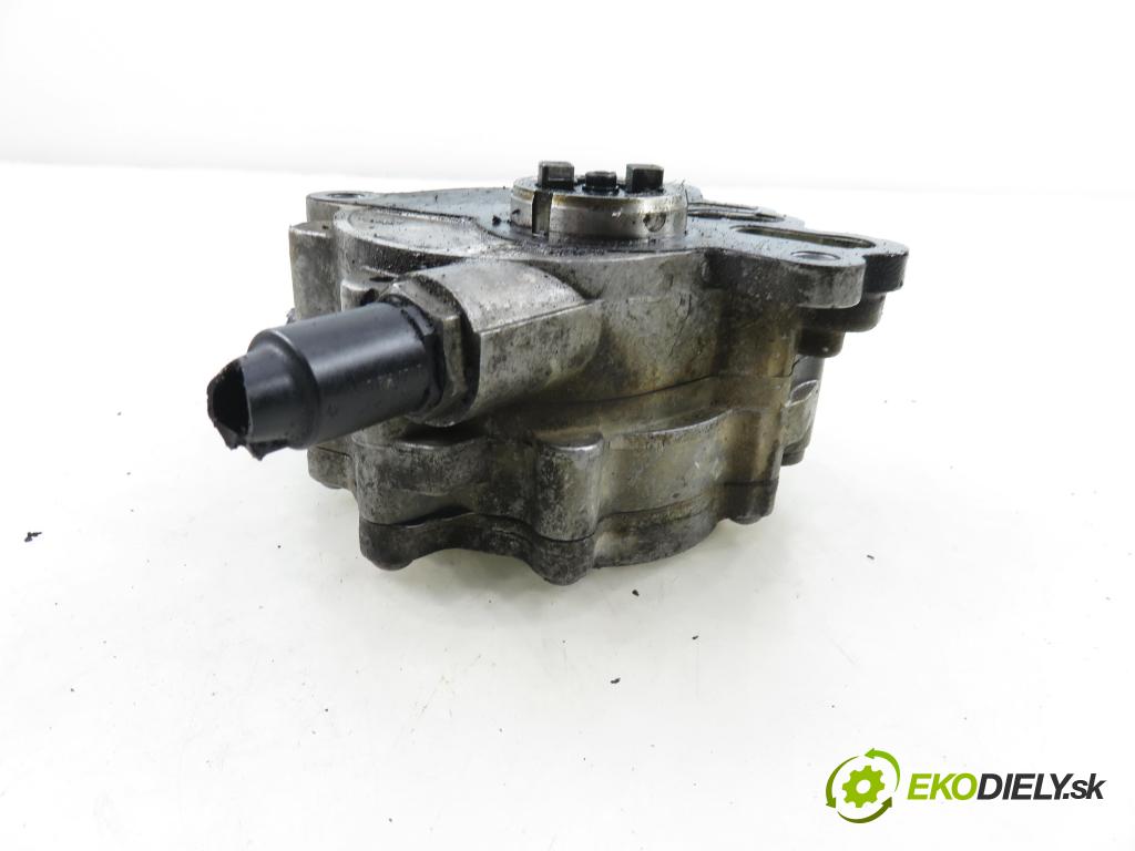 VW GOLF V (1K1) HB (LONG) 2006 103,00 2.0 TDI 16V 4motion - BKD 1968,00 Pumpa vákuová 03G145209