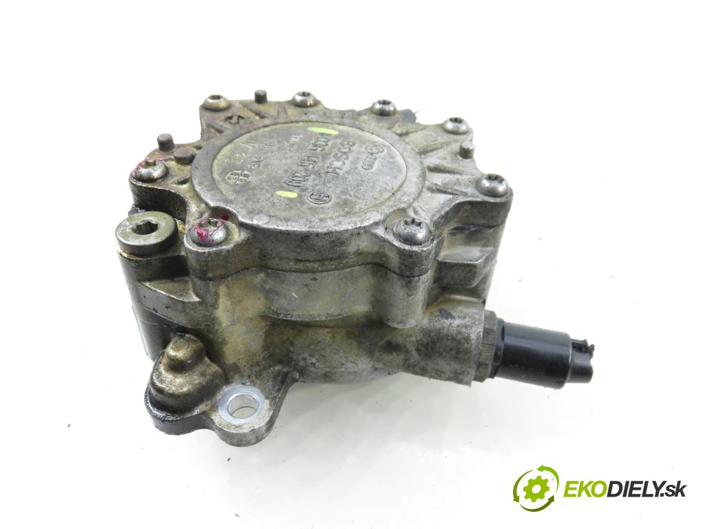 VW GOLF V (1K1) HB (LONG) 2006 103,00 2.0 TDI 16V 4motion - BKD 1968,00 Pumpa vákuová 03G145209