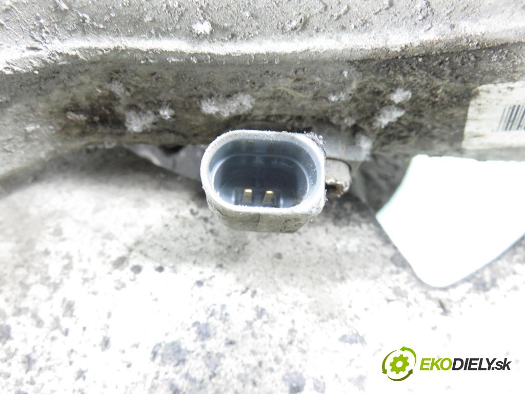 PORSCHE CAYENNE II (92A) SUV 2010 176,00 3.0 Diesel - M 05.9E 2967,00 náboj PP ABS