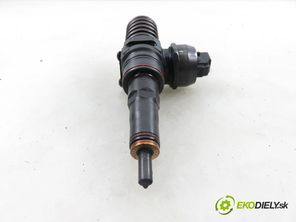 FORD GALAXY (WGR) MINIVAN 2003 66,00 1.9 TDI PD 90 - ANU 1896,00 Vstrekovač 038130073AH ; 0414720036 (Vstrekovač paliva)