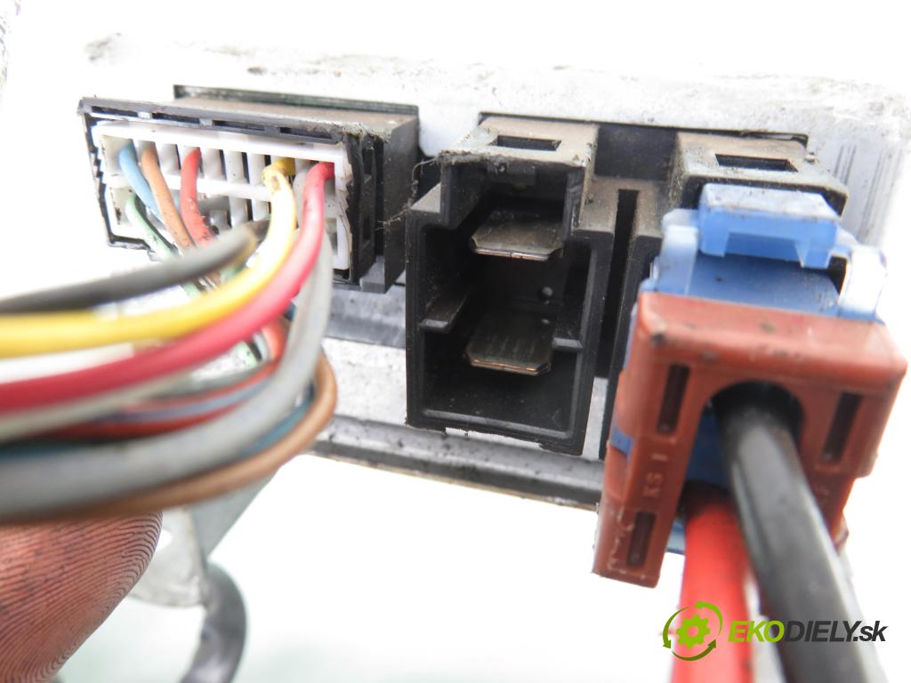 SUZUKI SX4 (EY, GY) CROSSOVER 2006 88,00 1.9 DDiS 4x4 (RW 419D) - D19AA 1910,00 řízení ZE posilovačem 4858079J50