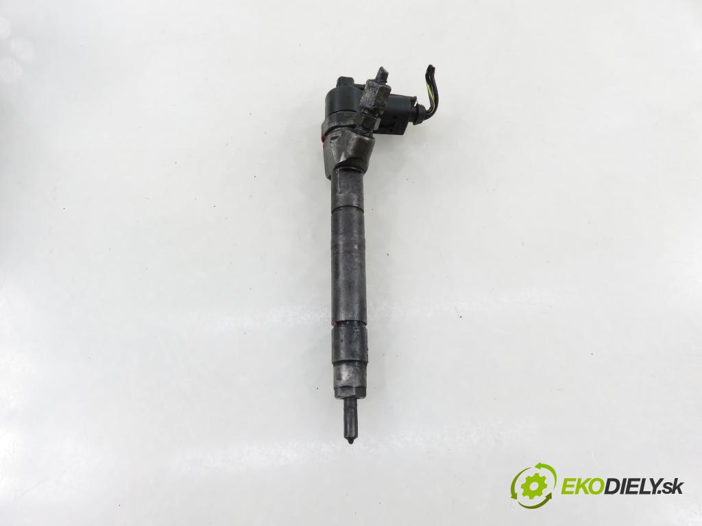 MERCEDES-BENZ VITO Autobus (638) BUS 2001 60,00 108 CDI 2.2 (638.194) - OM 611A (60 KW CDI) 2151,00 vstrekovač 6130700887 ; 0445110202 (Vstrekovač paliva)