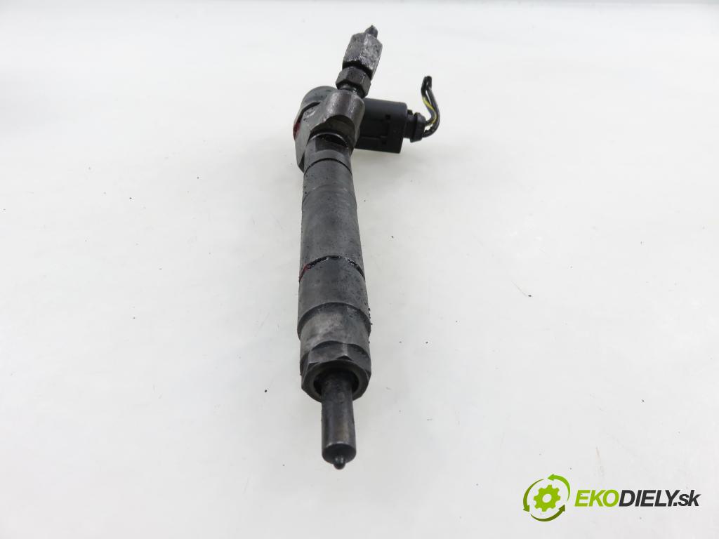 MERCEDES-BENZ VITO Autobus (638) BUS 2001 60,00 108 CDI 2.2 (638.194) - OM 611A (60 KW CDI) 2151,00 vstrekovač 6130700887 ; 0445110202 (Vstrekovač paliva)