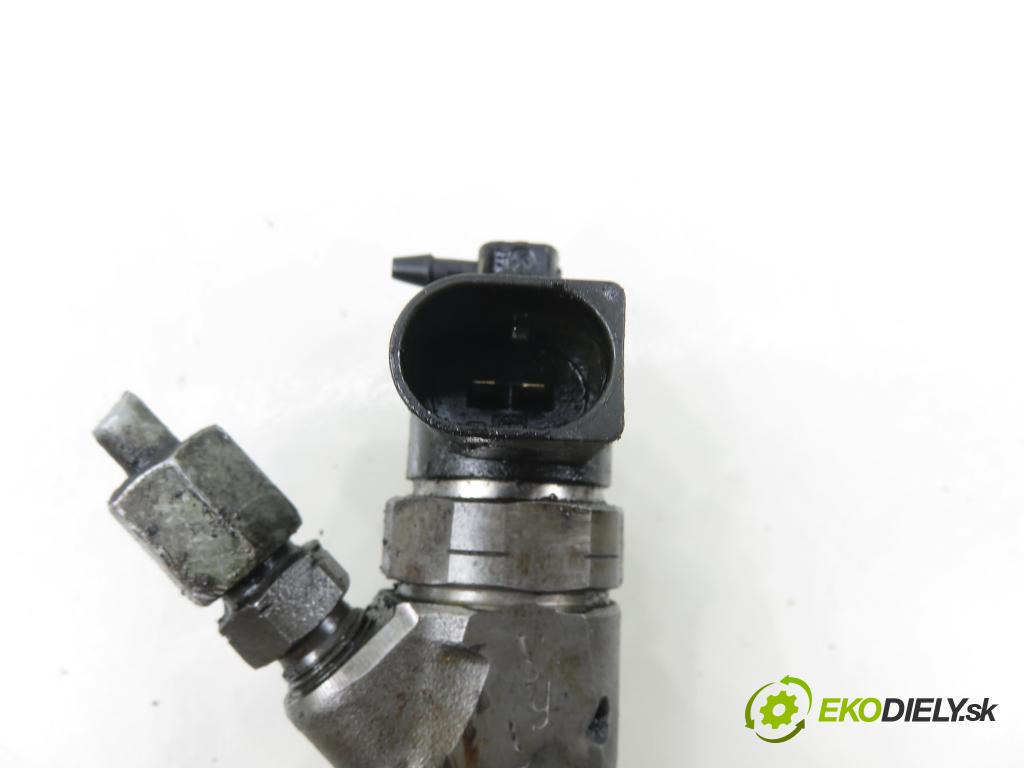 MERCEDES-BENZ VITO Autobus (638) BUS 2001 60,00 108 CDI 2.2 (638.194) - OM 611A (60 KW CDI) 2151,00 vstrekovač 6130700887 ; 0445110202 (Vstrekovač paliva)