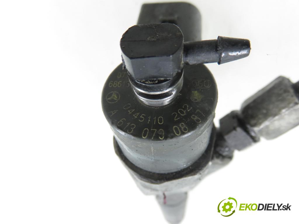 MERCEDES-BENZ VITO Autobus (638) BUS 2001 60,00 108 CDI 2.2 (638.194) - OM 611A (60 KW CDI) 2151,00 vstrekovač 6130700887 ; 0445110202 (Vstrekovač paliva)