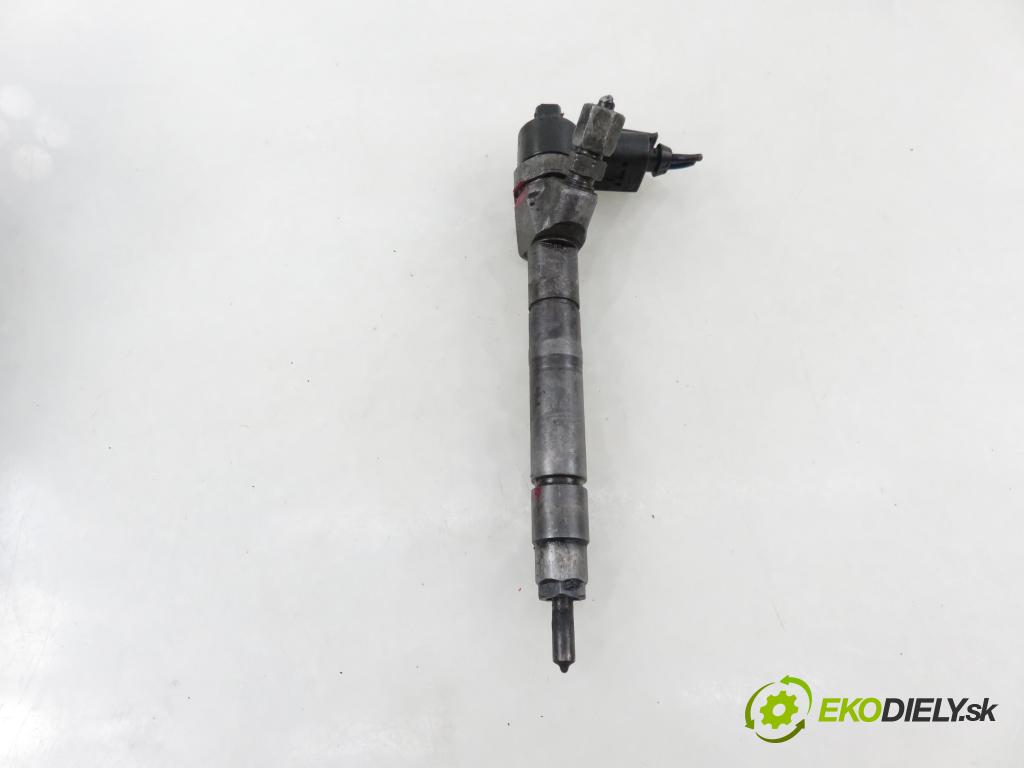 MERCEDES-BENZ VITO Autobus (638) BUS 2001 60,00 108 CDI 2.2 (638.194) - OM 611A (60 KW CDI) 2151,00 vstrekovač 6130700887 ; 0445110202 (Vstrekovač paliva)