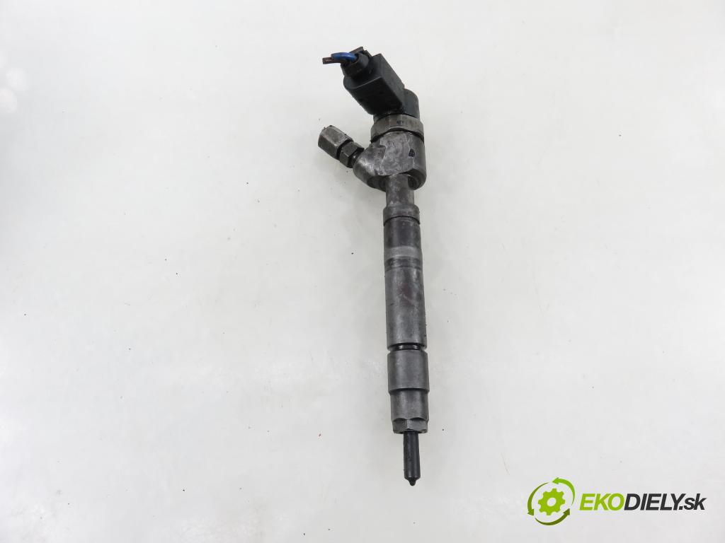 MERCEDES-BENZ VITO Autobus (638) BUS 2001 60,00 108 CDI 2.2 (638.194) - OM 611A (60 KW CDI) 2151,00 vstrekovač 6130700887 ; 0445110202 (Vstrekovač paliva)