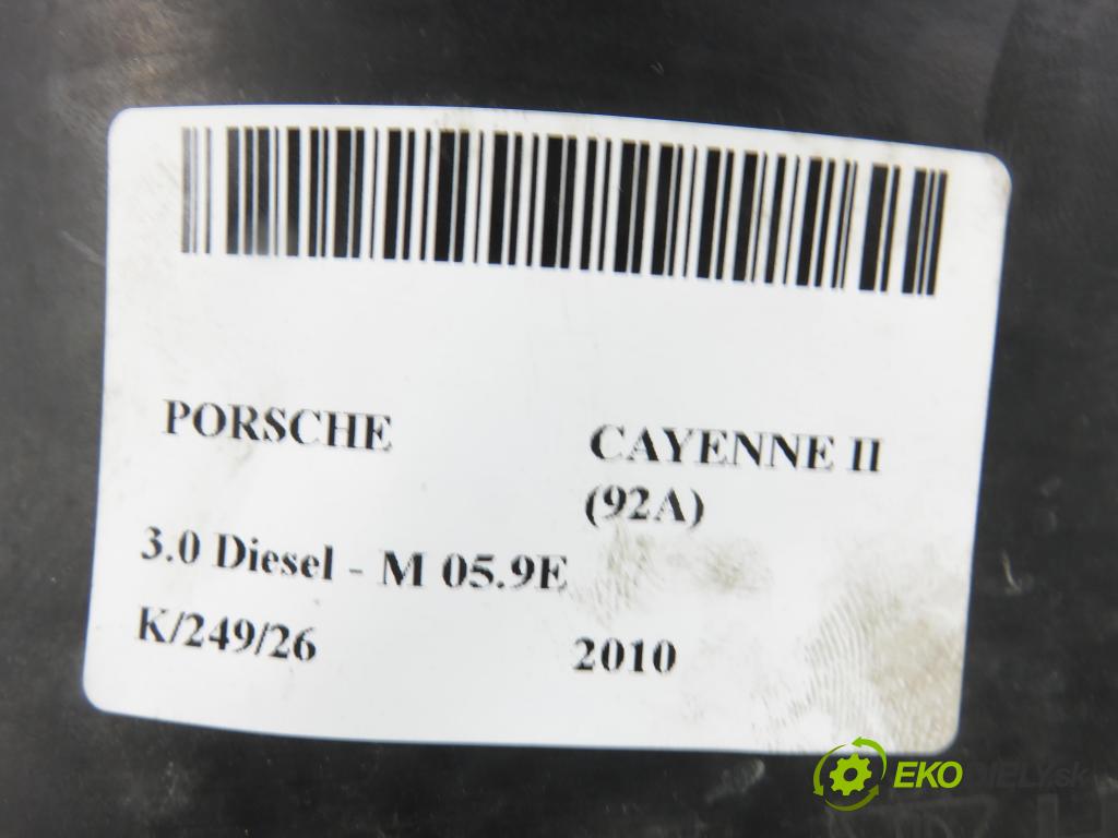 PORSCHE CAYENNE II (92A) SUV 2010 176,00 3.0 Diesel - M 05.9E 2967,00 Volant vzduchu 7P5117340C