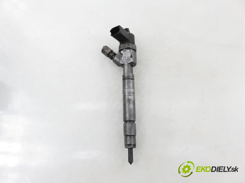 MERCEDES-BENZ VITO Autobus (638) BUS 2001 60,00 108 CDI 2.2 (638.194) - OM 611A (60 KW CDI) 2151,00 vstrekovač 6130700887 ; 0445110202 (Vstrekovač paliva)