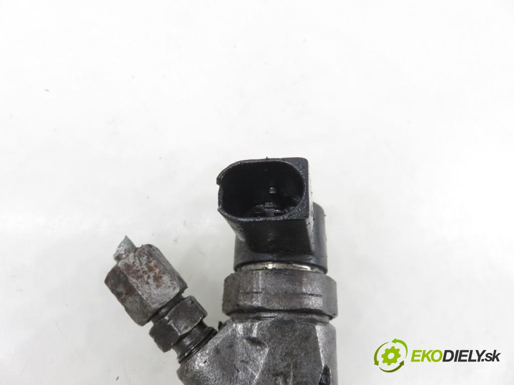 MERCEDES-BENZ VITO Autobus (638) BUS 2001 60,00 108 CDI 2.2 (638.194) - OM 611A (60 KW CDI) 2151,00 vstrekovač 6130700887 ; 0445110202 (Vstrekovač paliva)