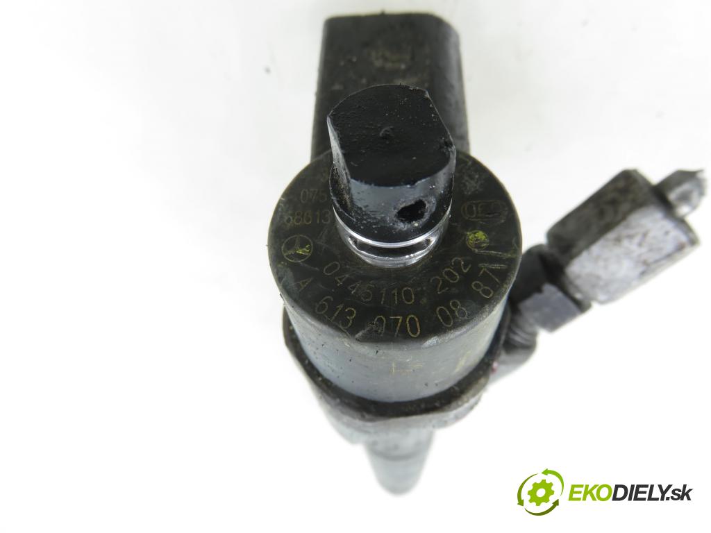 MERCEDES-BENZ VITO Autobus (638) BUS 2001 60,00 108 CDI 2.2 (638.194) - OM 611A (60 KW CDI) 2151,00 vstrekovač 6130700887 ; 0445110202 (Vstrekovač paliva)