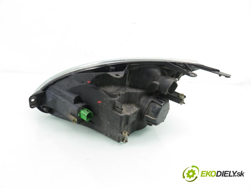 FORD FIESTA V (JH_, JD_) HB 2004 50,00 1.4 TDCi 68 - F6JB 1399,00 Svetlo PP