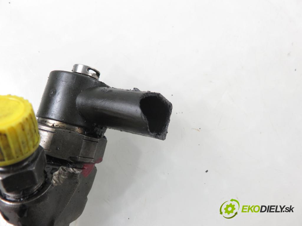 MERCEDES-BENZ VITO Skrzynia (638) FURGON 2000 90,00 112 CDI 2.2 (638.094) - OM 611.980 2151,00 vstřikovač 0445110035 ; 613070187 (Vstřikovač paliva)