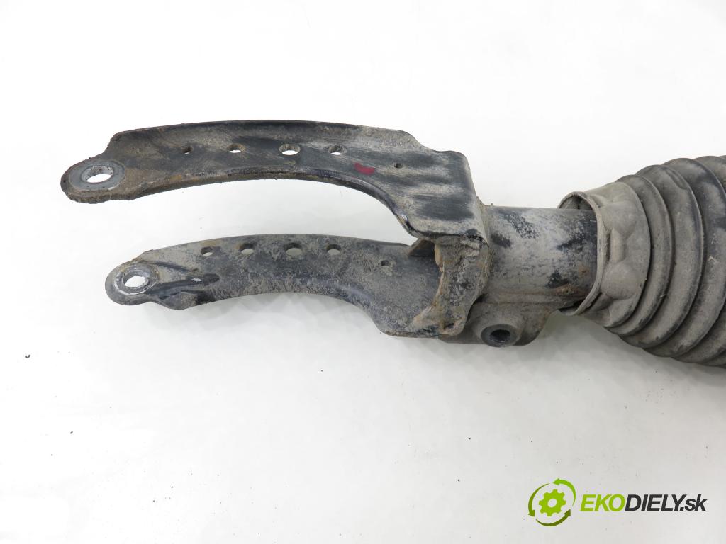 PORSCHE CAYENNE II (92A) SUV 2010 176,00 3.0 Diesel - M 05.9E 2967,00 tlumič PP 7P5616040P