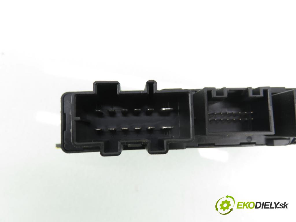 PORSCHE CAYENNE II (92A) SUV 2010 176,00 3.0 Diesel - M 05.9E 2967,00 řídící jednotka / MODUL INNE 7PP959760