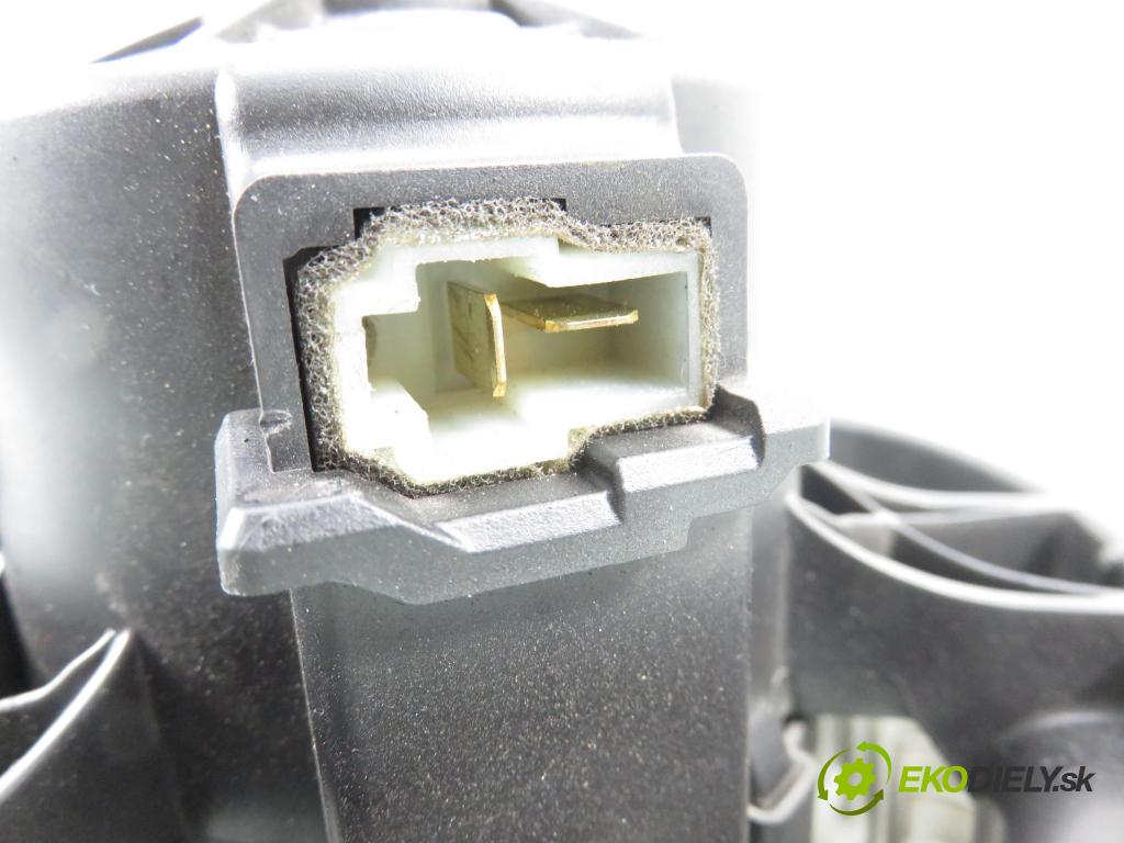 HYUNDAI i30 (FD) HB 2010 80,00 1.4 - G4FA 1396,00 Ventilátor vetráku F00S33F023