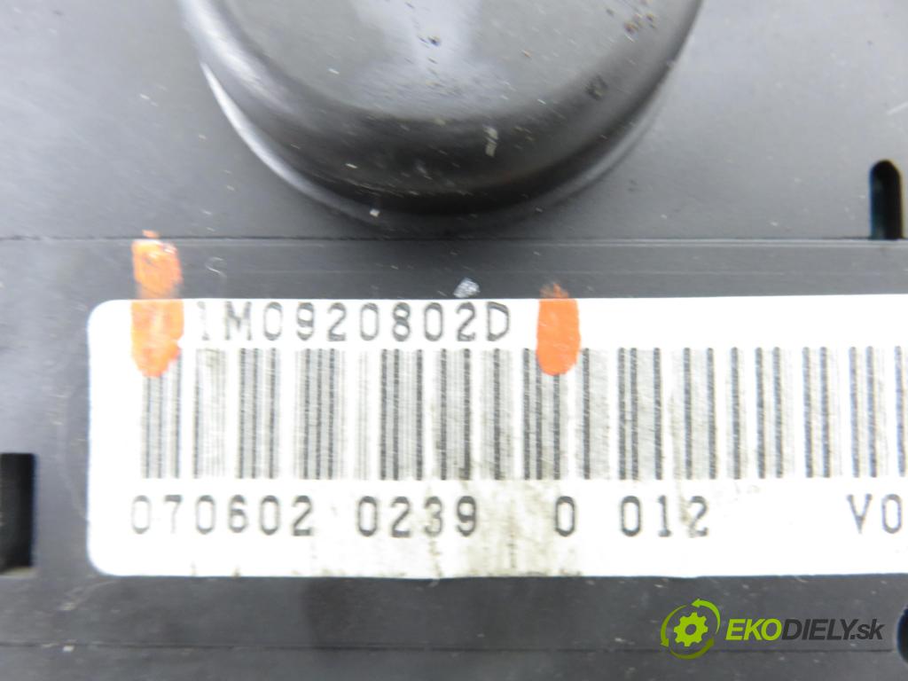 SEAT LEON (1M1) HB 1999 66,00 1.9 TDI 90 - ALH 1896,00 prístrojovka elektrický 1M0920802D ; 110080152005