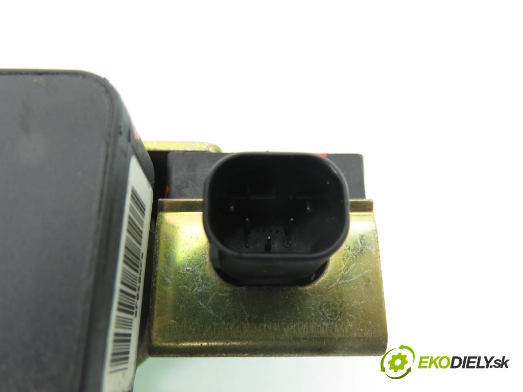 VW GOLF IV Variant (1J5) KOMBI 2000 77,00 1.6 16V - ATN 1598,00 snímač ESP 1J0907657A ; 1J0907651A